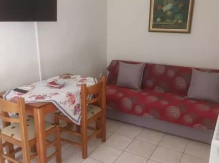 Michael Apartments   Private Parking