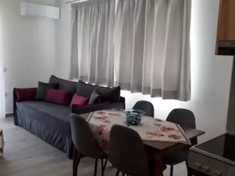 Michael Apartments   Private Parking