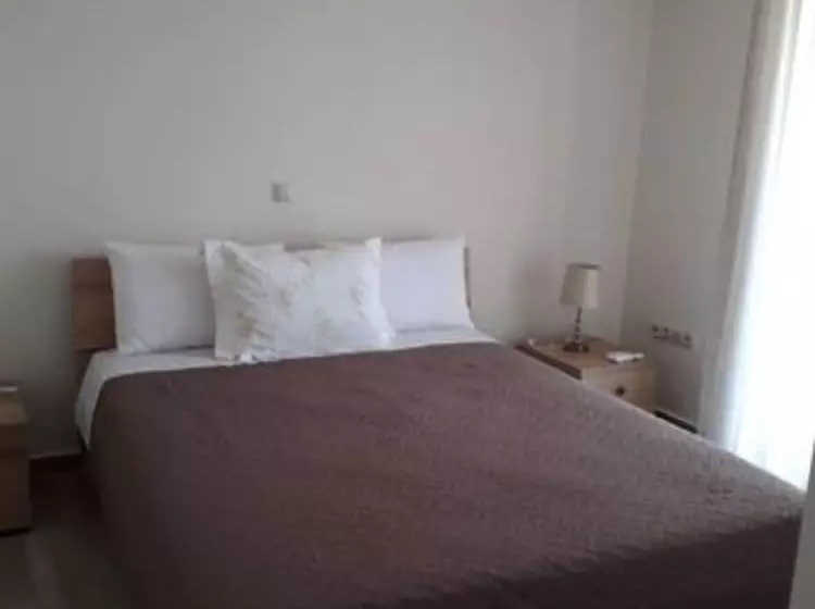 Michael Apartments   Private Parking