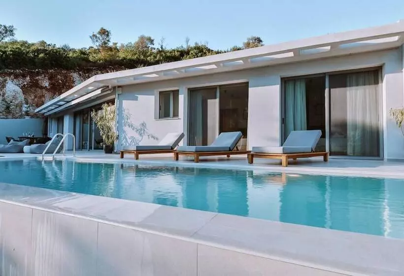 Theros Villas With Private Pool