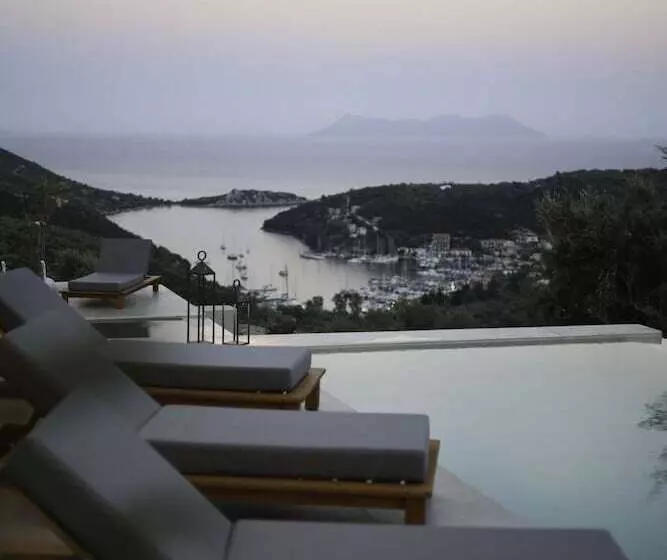 Theros Villas With Private Pool