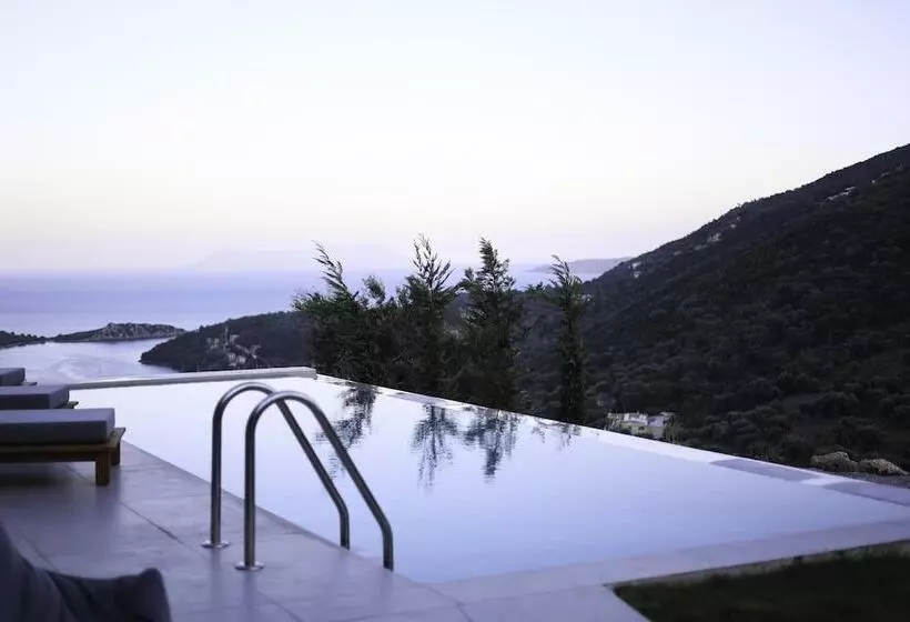 Theros Villas With Private Pool