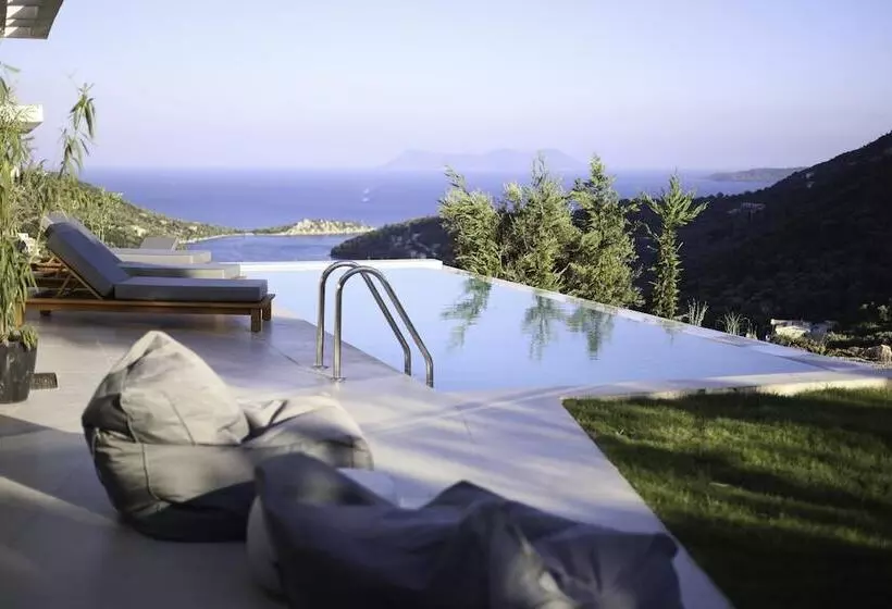 Theros Villas With Private Pool