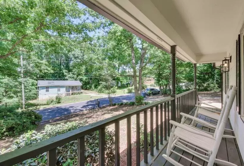 Athens Home W/ Deck   Near Sanford Stadium!