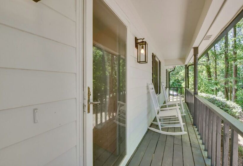 Athens Home W/ Deck Near Sanford Stadium!