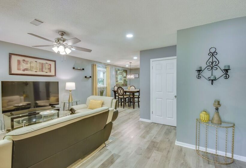 Athens Home W/ Deck Near Sanford Stadium!