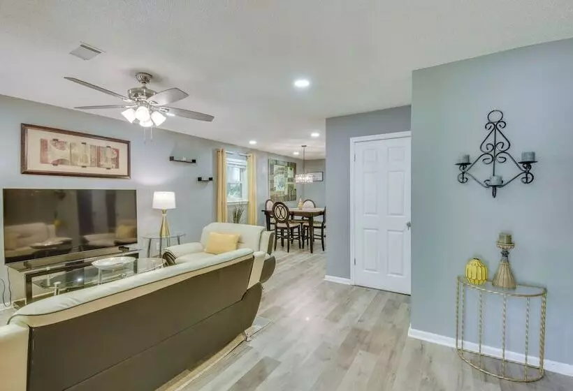 Athens Home W/ Deck   Near Sanford Stadium!