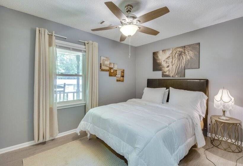 Athens Home W/ Deck Near Sanford Stadium!