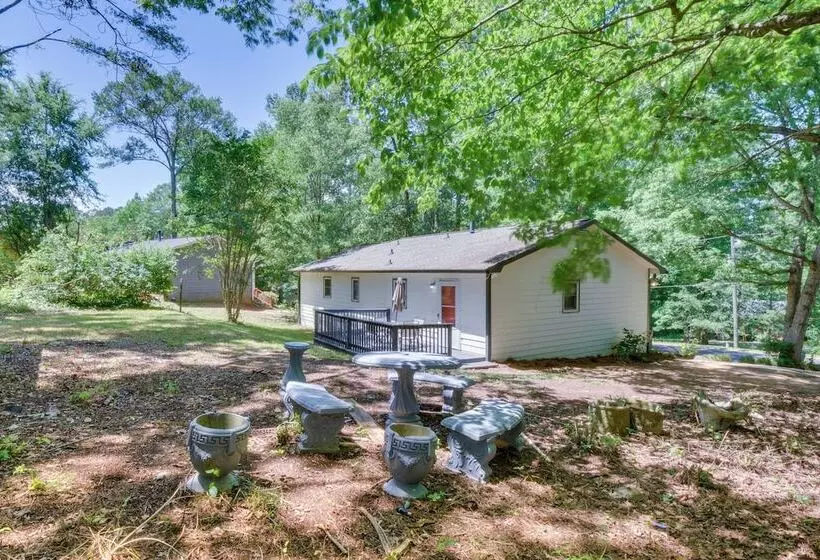 Athens Home W/ Deck   Near Sanford Stadium!