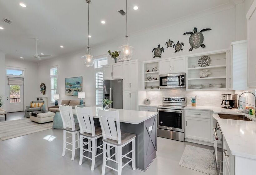 Beach Village Resort Bvr30 Whim By The Beach