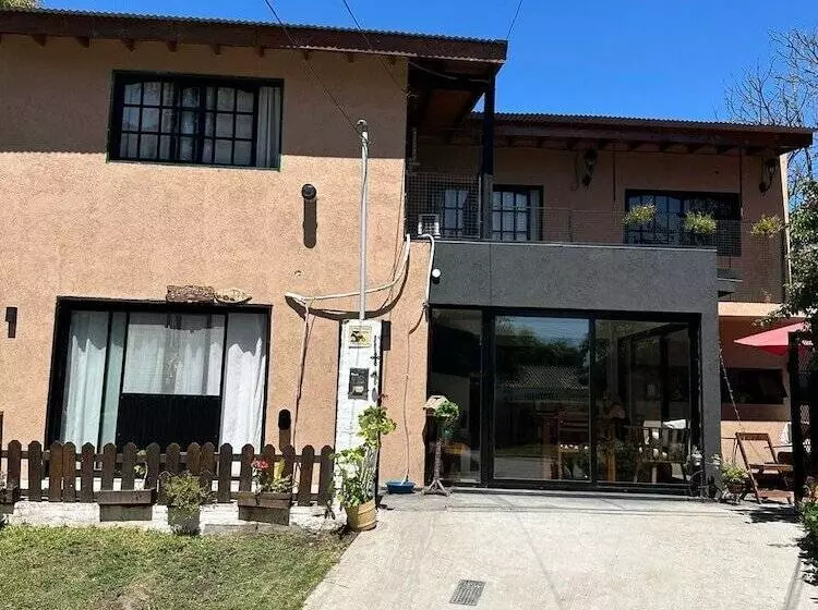 ベッドアンドブレックファースト Anas Inn