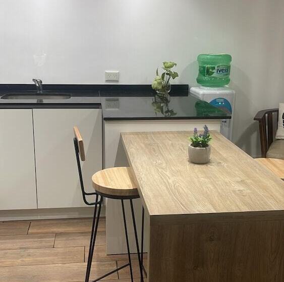 مبيت وإفطار Anas Inn