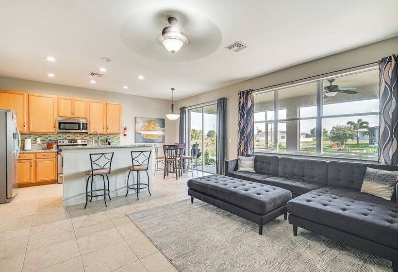 Sunroom & Canal Views: Cape Coral Home Near Parks