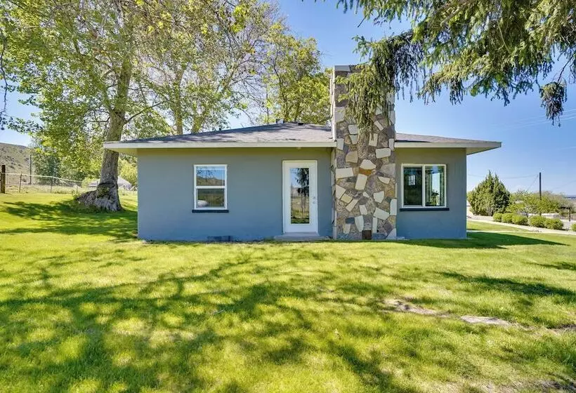 Charming Emmett Home W/ Patio   14 Mi To Reservoir