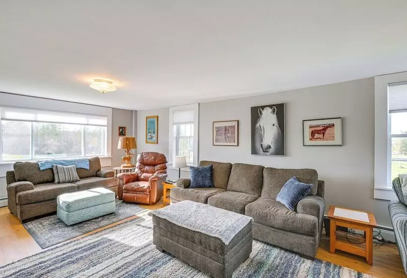 Cherryfield Home W/ Decks On Historic Horse Farm