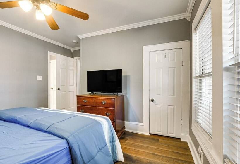 Durham Home W/ Screened Porch ~ 3 Mi To Downtown!