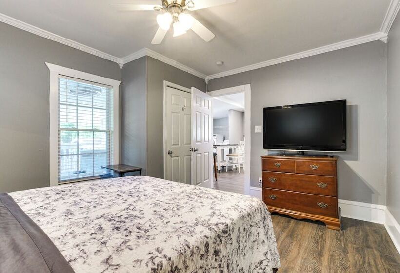 Durham Home W/ Screened Porch ~ 3 Mi To Downtown!