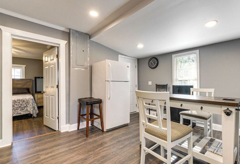 Durham Home W/ Screened Porch ~ 3 Mi To Downtown!