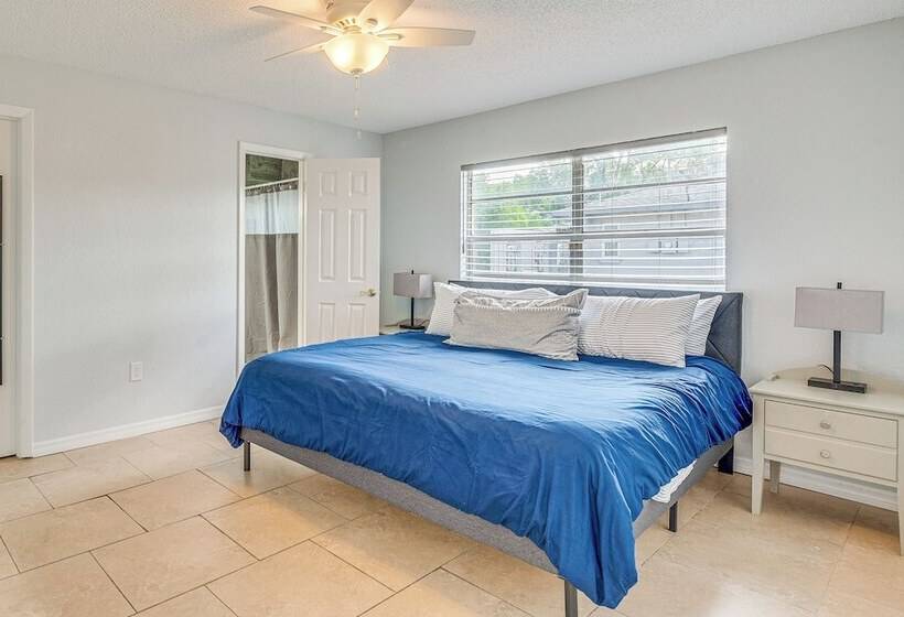 13 Mi To Hudson Beach: Spring Hill Home W/ Lanai