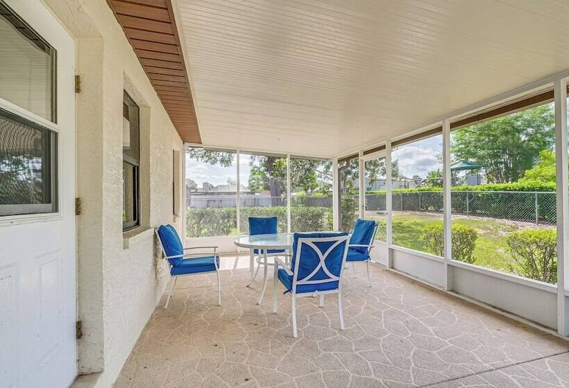 13 Mi To Hudson Beach: Spring Hill Home W/ Lanai