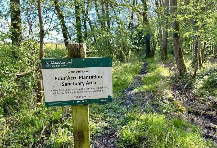 Hotelli Cosy And Secluded Brook Side Lodge
