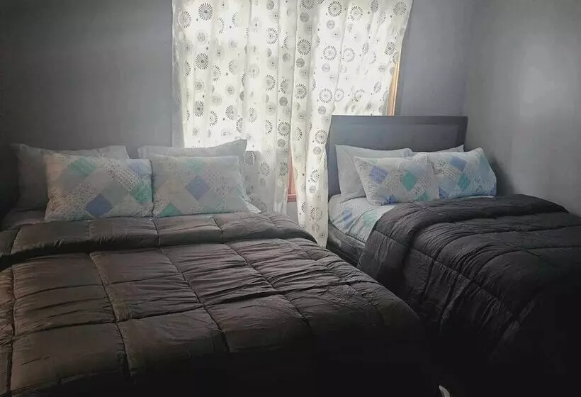 Hotelli Divine Villa & Resorts Guest House