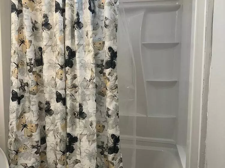 Hotelli Divine Villa & Resorts Guest House