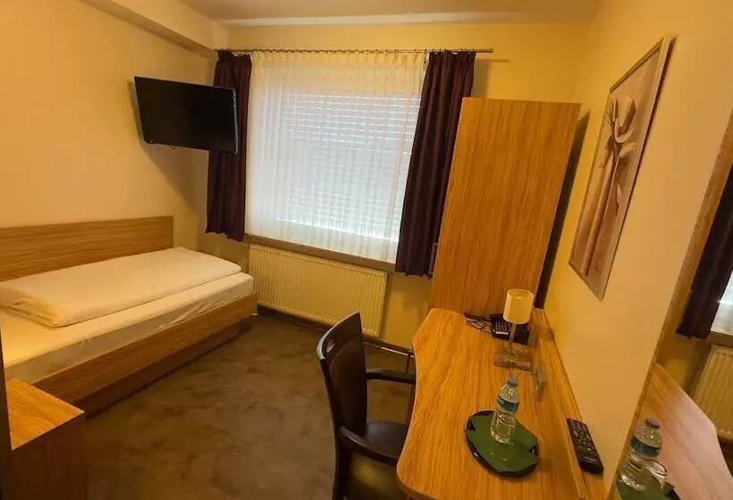 Hotelli Ishi Inn Wolfsburg