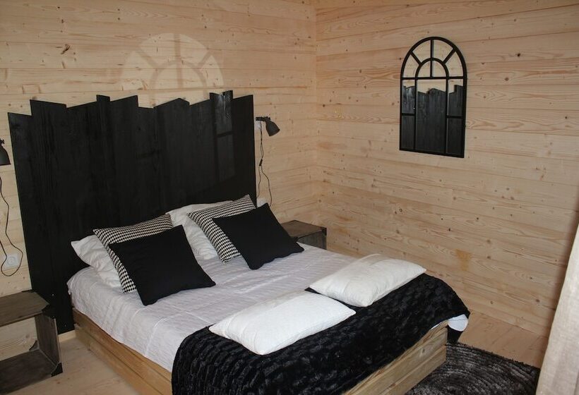 Отель Parc De La Belle