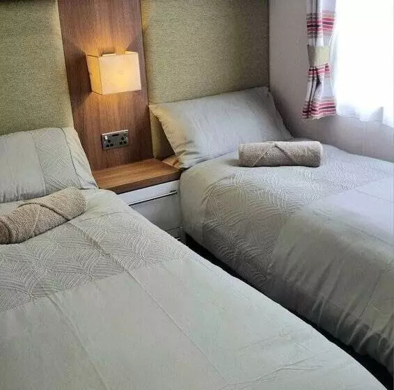 Hotelli Stunning Seaside Lodge Nr New Forest 2 Bed