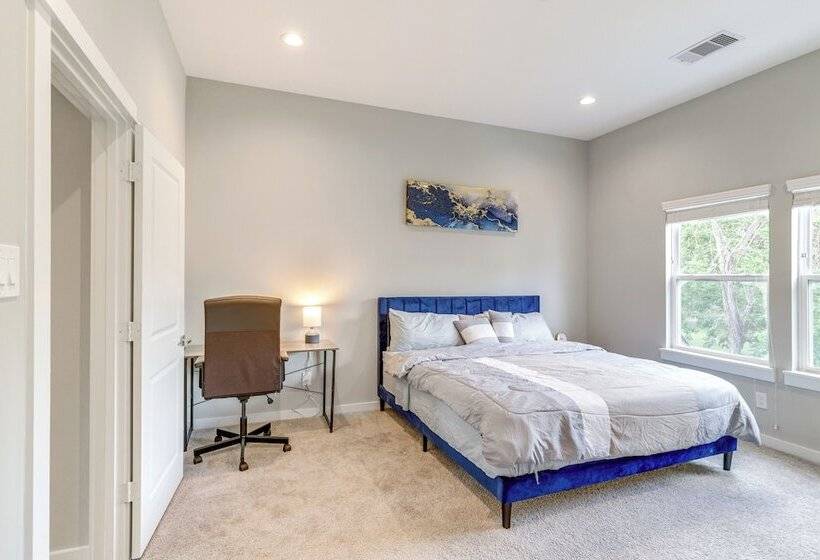 Houston Escape W/ Free Wifi 10 Mi To Downtown!