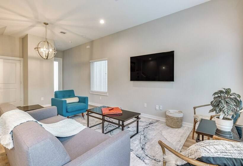 Houston Escape W/ Free Wifi 10 Mi To Downtown!