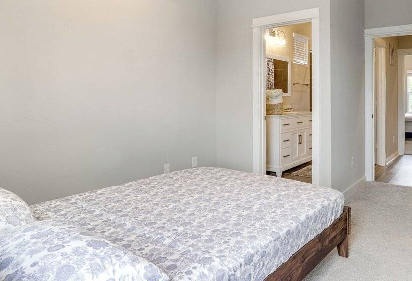 Houston Escape W/ Free Wifi 10 Mi To Downtown!