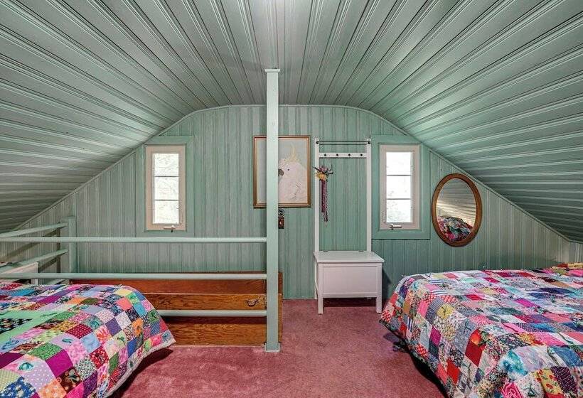 14 Mi To Main Street Moab: Cabin W/ Hot Tub Access