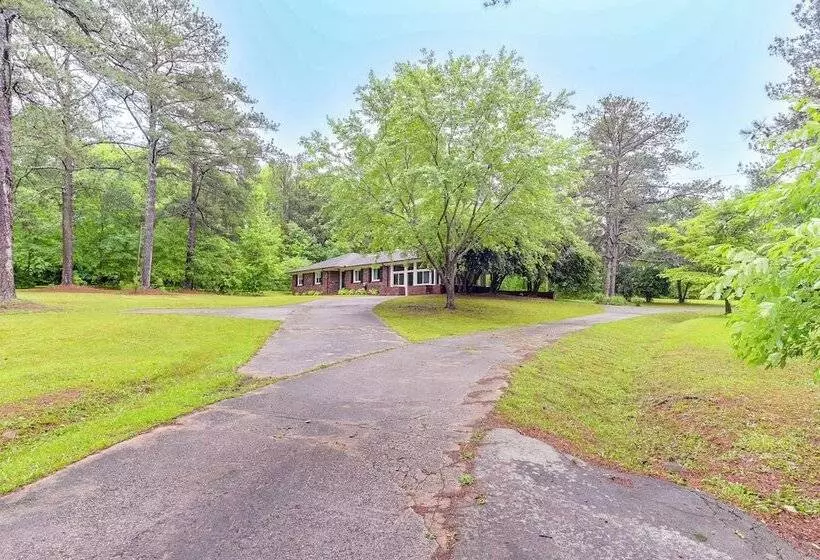 Palmetto Cottage W/ Fire Pit, Game Table + More!