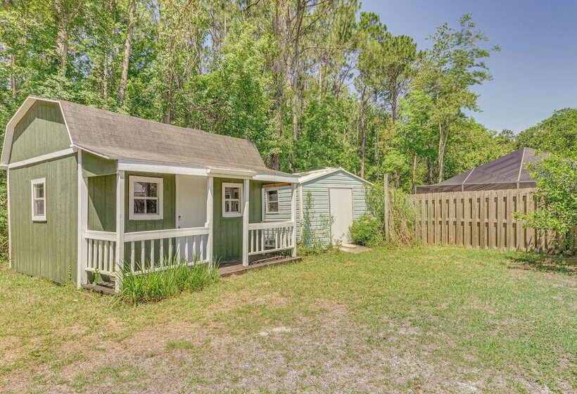 Pensacola Home W/ Large Yard: 4 Mi To Beach