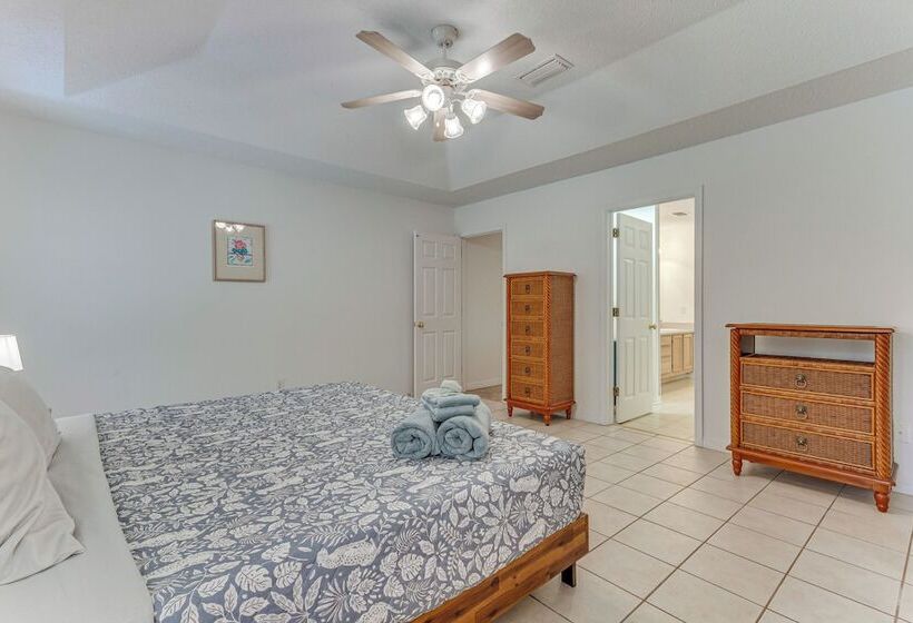 Pensacola Home W/ Large Yard: 4 Mi To Beach