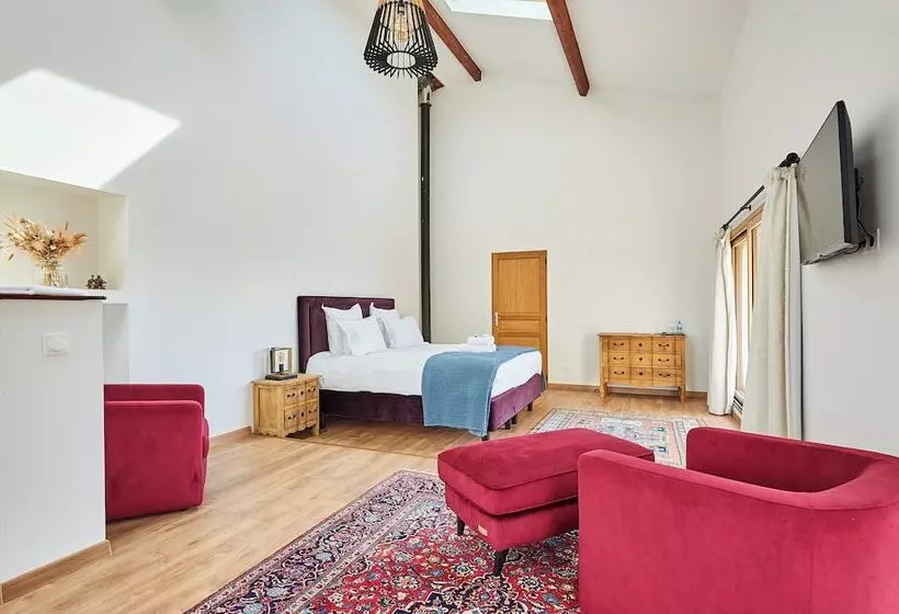 Majatalo Domaine De Badine