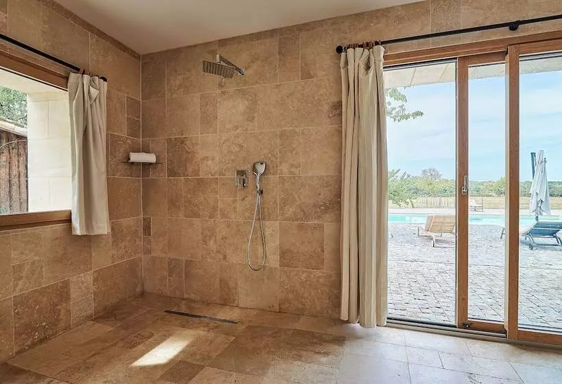 Majatalo Domaine De Badine