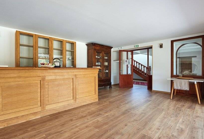 膳宿费 Domaine De Badine