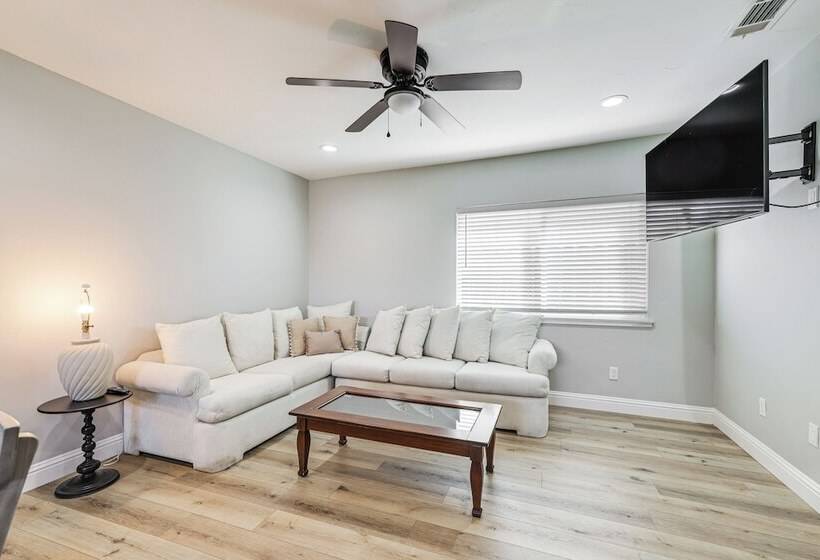 Pet Friendly Hughson Getaway, 9 Mi To Modesto!