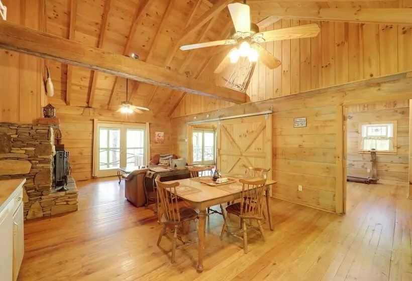 Near Lake Lure: Quiet Cabin W/ Deck & Trail Access