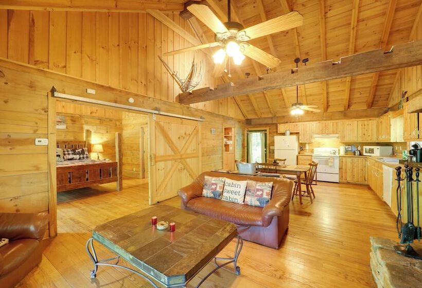 Near Lake Lure: Quiet Cabin W/ Deck & Trail Access