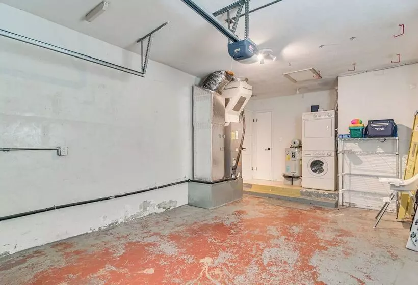 Redington Beach Coastal Retreat   Walk To Beach!