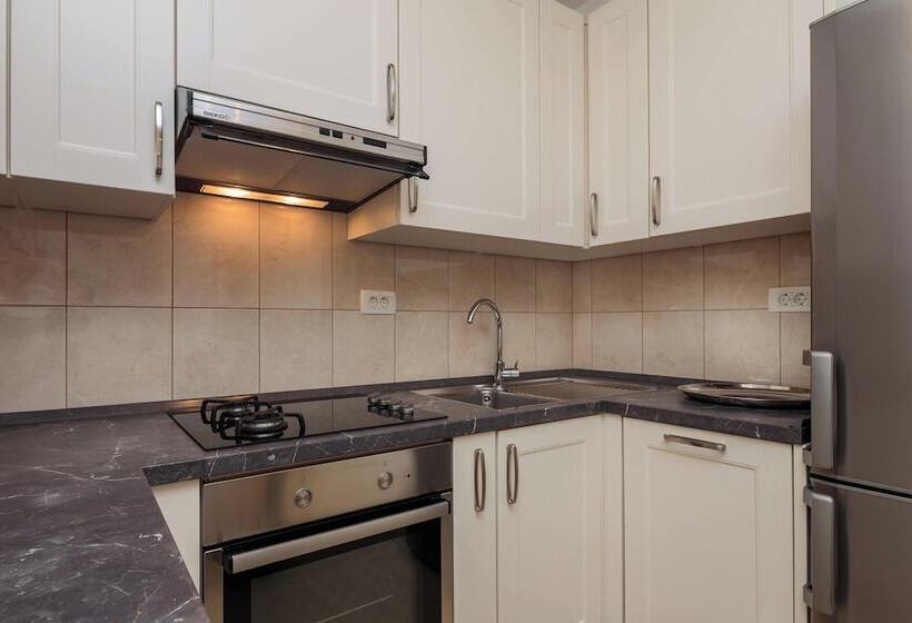 住所 Impeccable 3 Bed House In Supetar