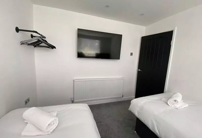 Residenssi Lovely Refurbished 3 Bed House In Liverpool