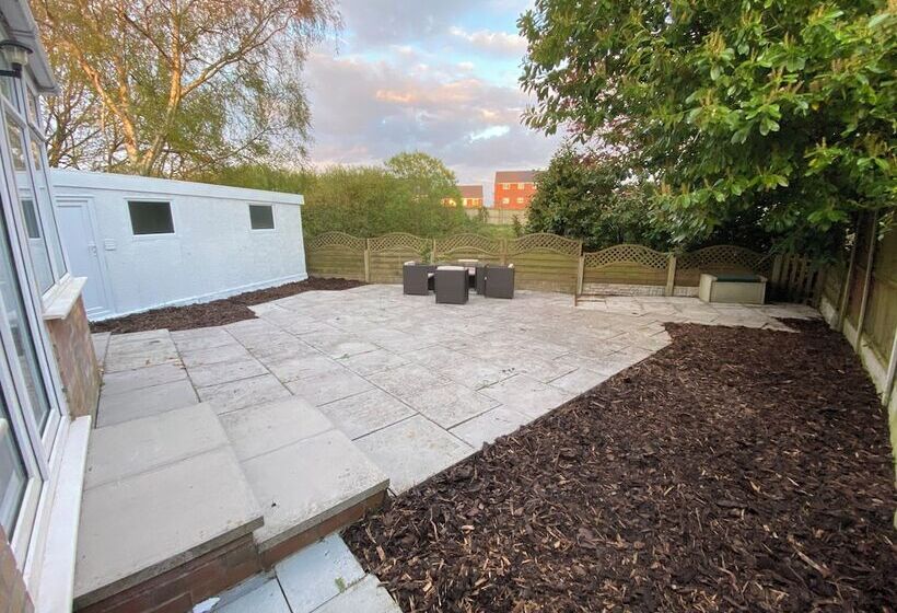 レジデンス Lovely Refurbished 3 Bed House In Liverpool