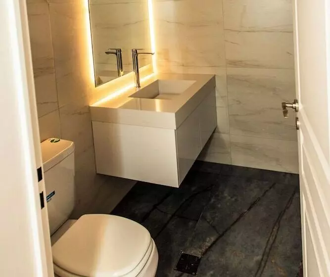 اقامتگاه Luxury House Villa Devoto