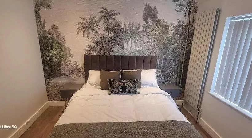 レジデンス Modern 3bed House In Slough