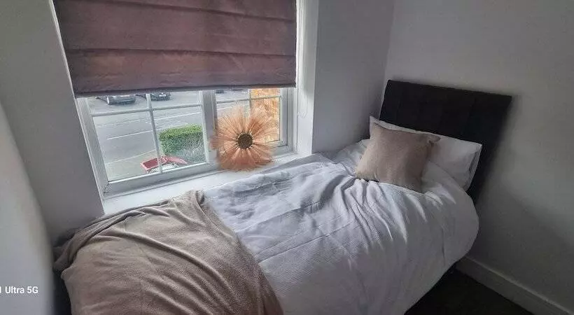 レジデンス Modern 3bed House In Slough